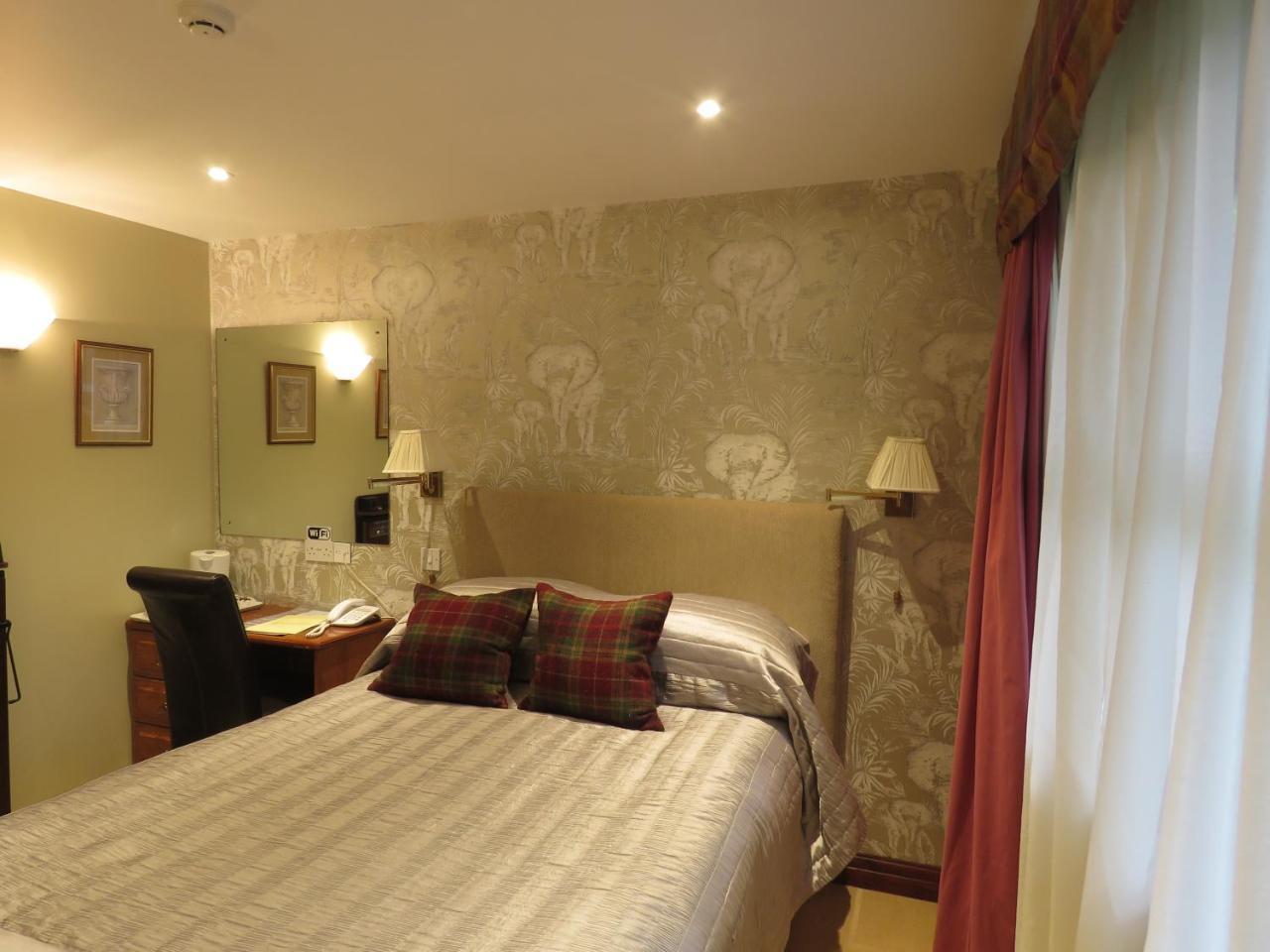 The Bay Horse Hotel And Restaurant Ulverston Exteriör bild