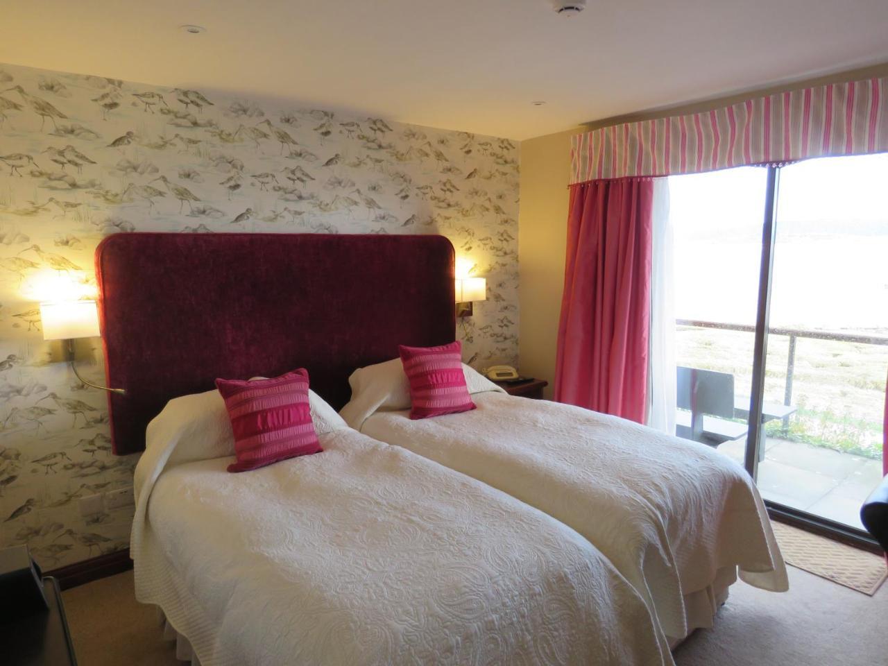 The Bay Horse Hotel And Restaurant Ulverston Exteriör bild